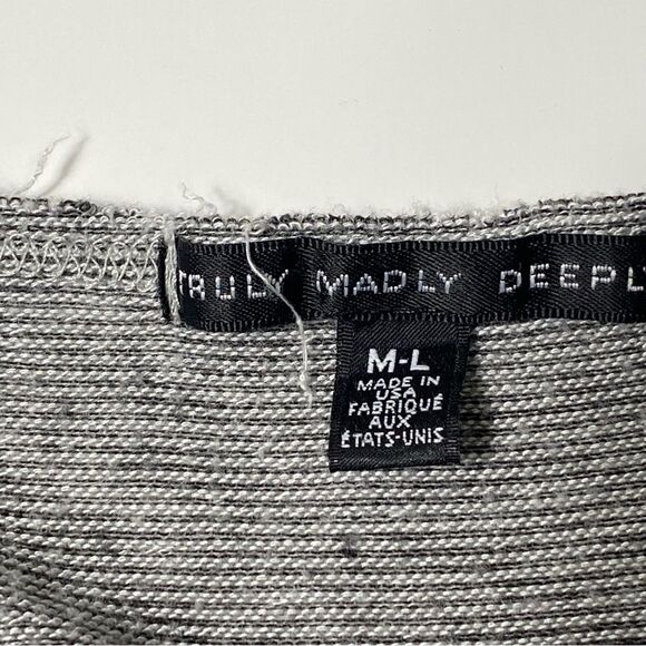 Truly Madly Deeply Oversized Boxy Raw Hem Heathered Tee Shirt Women's Size M-L - Picture 13 of 13